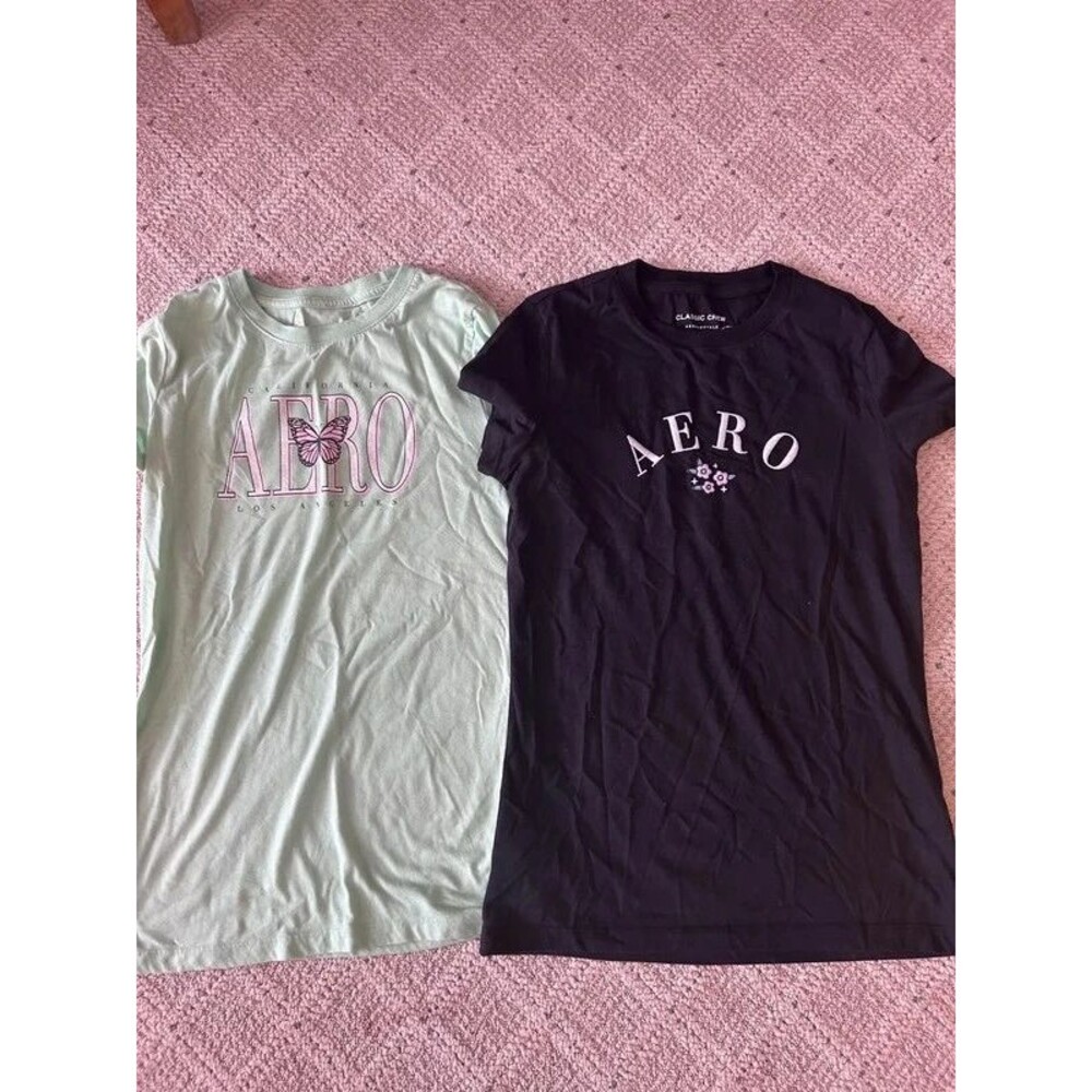 2 Aeropostale Classic Crew Graphic Tees Black Sage Green Small EUC